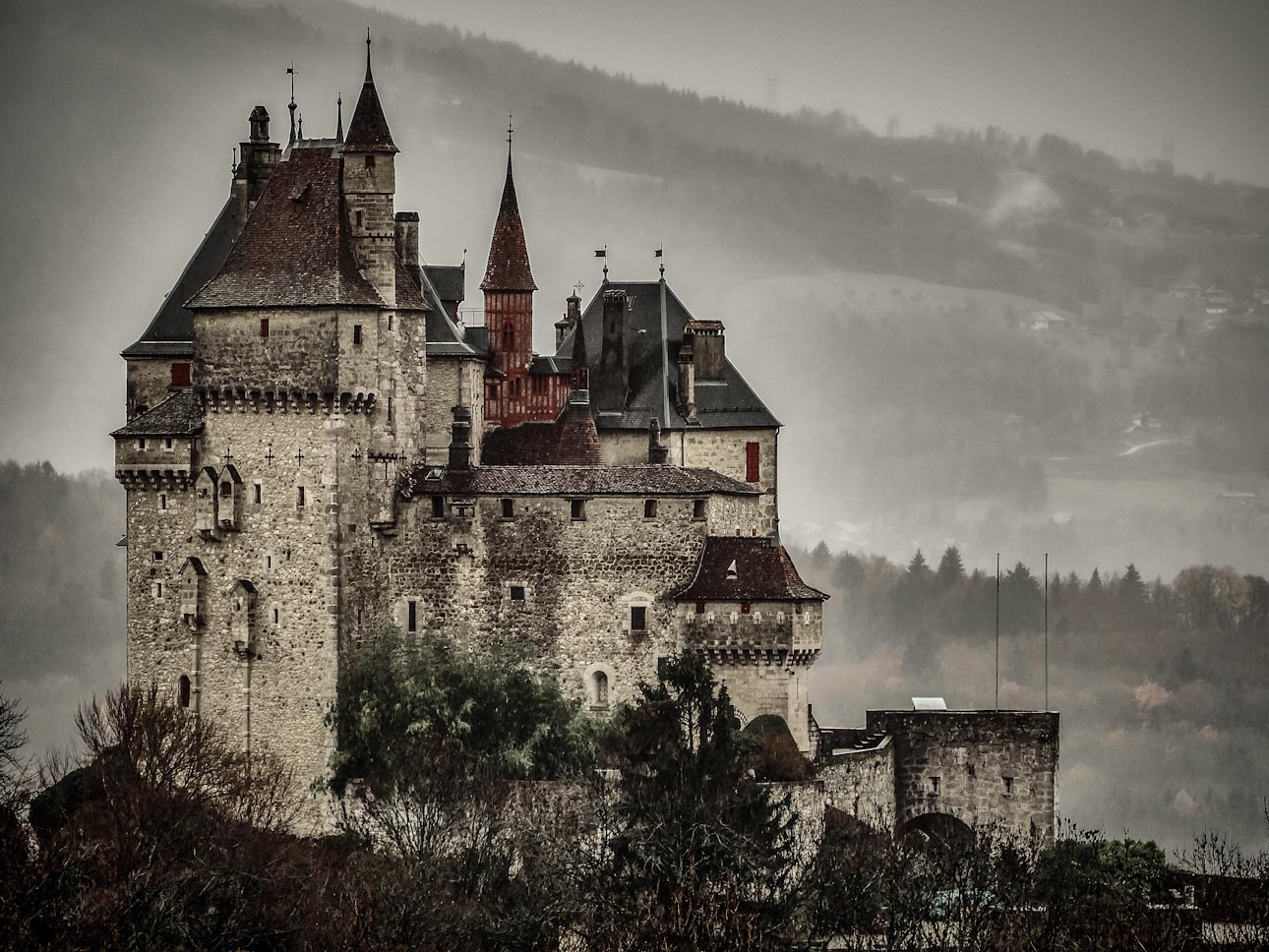Châteaux & Lacs de Savoie