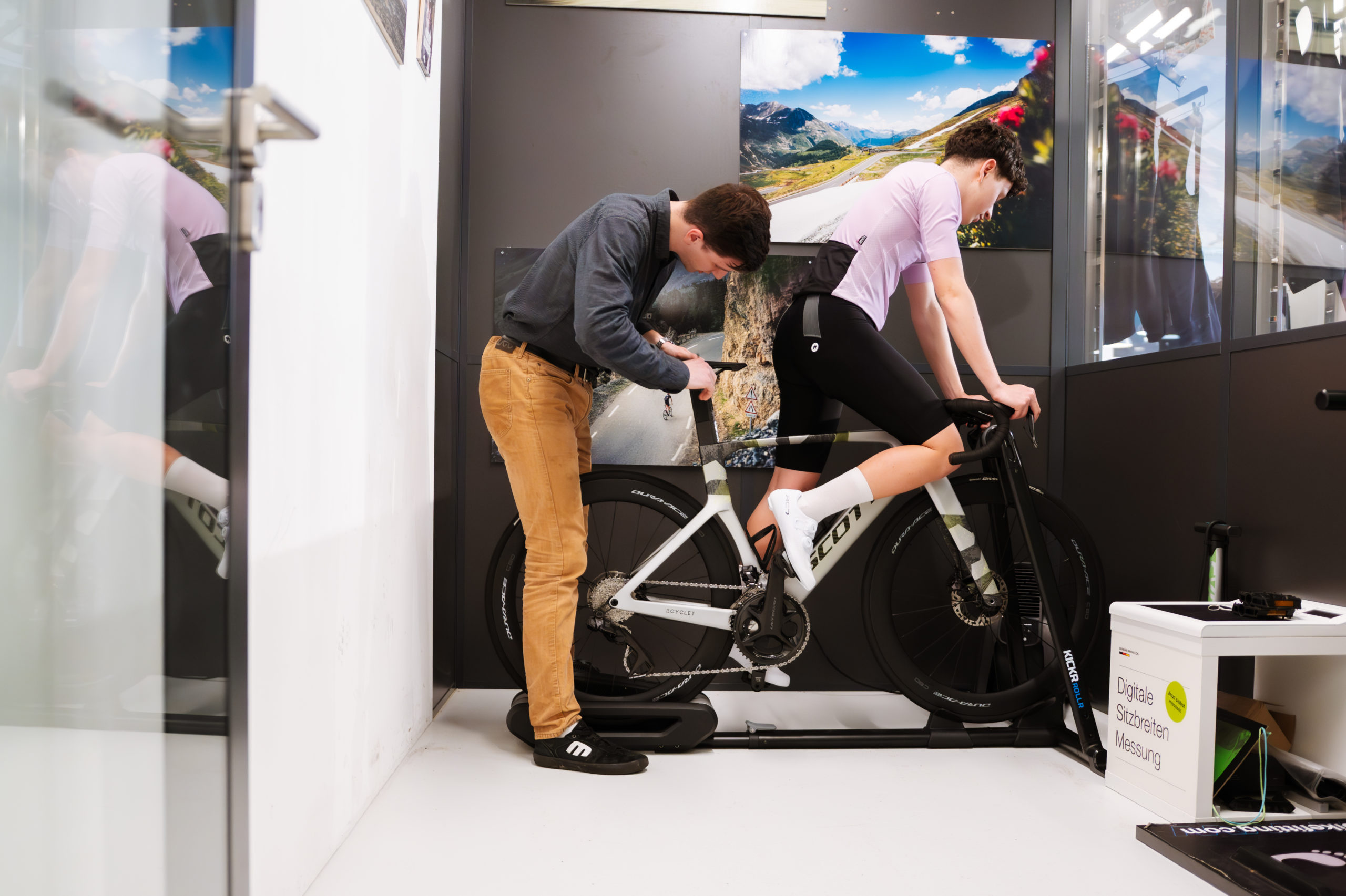 Atelier de réparation de vélos à Plan-les-Ouates, Genève